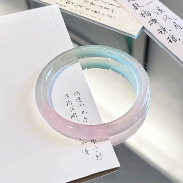 一世倾 新中式国潮春三彩渐变粉优雅轻奢高级氛围感小众百搭仙气飘飘风小清新甜美好运天然 玉髓 手镯 男女同款情侣款