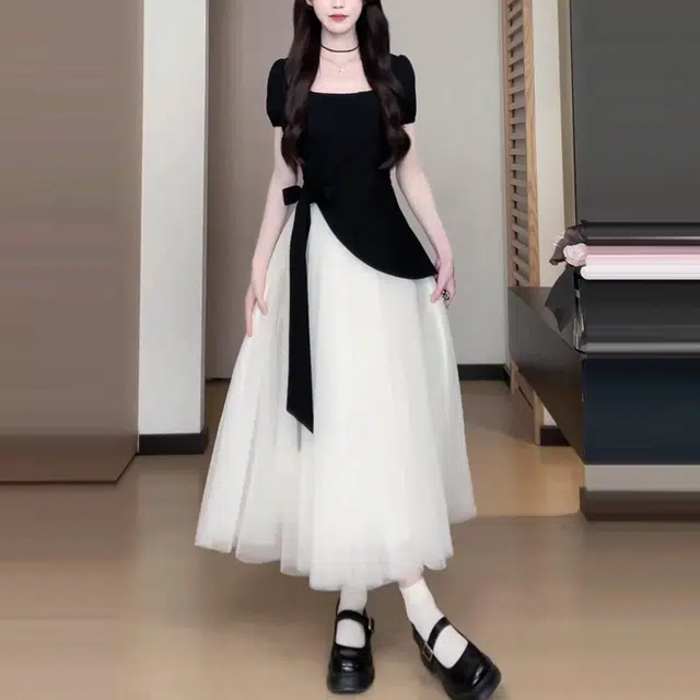 依钗 法式方领赫本风甜美简约气质礼服公主裙假两件网纱拼接蝴蝶结甜美蓬裙裙身设计感绑带收腰显瘦且舒适时尚优雅短袖连衣裙 女款