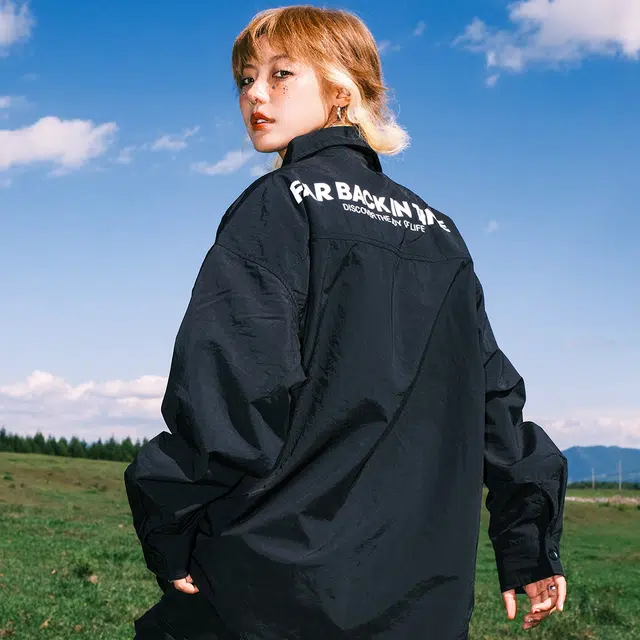 FAR BACK Logo