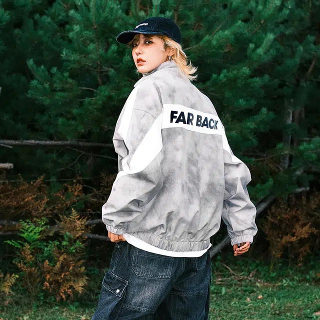 FAR BACK Logo