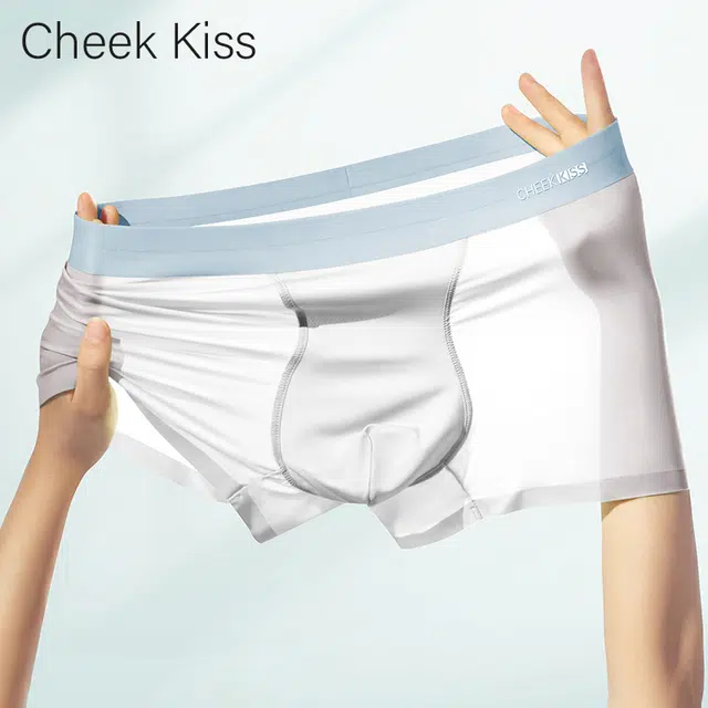 cheekkiss 4