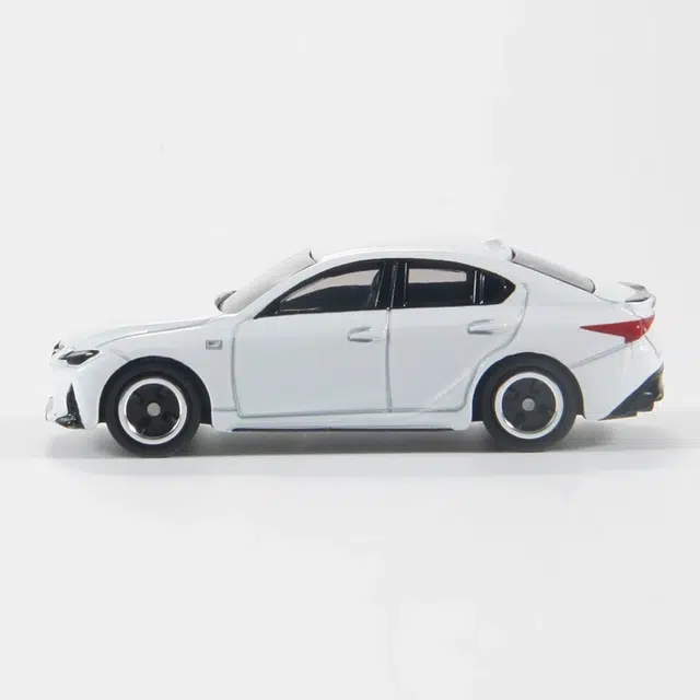 TAKARA TOMY 100IS350