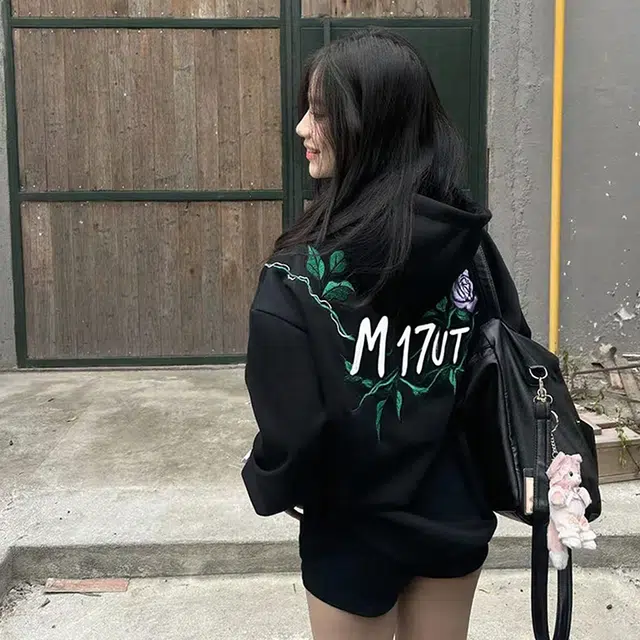 M17 STUDIO oversizecleanfit