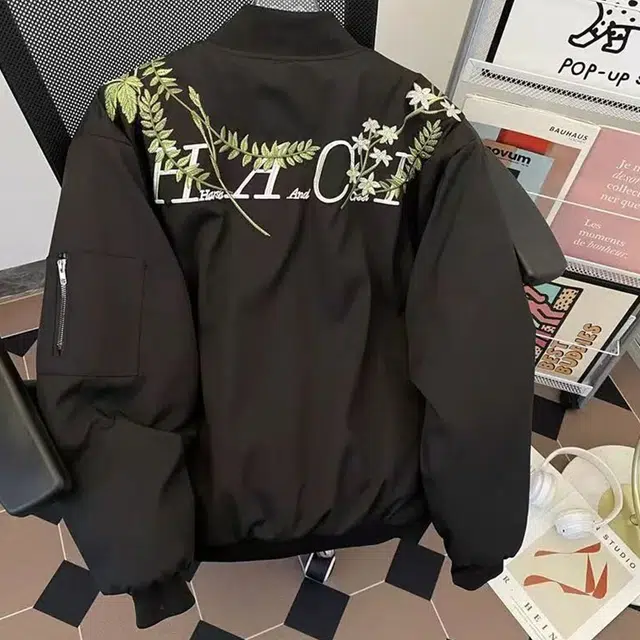 M17 STUDIO vibebomber