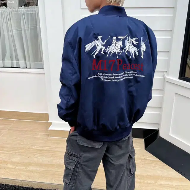 M17 STUDIO boxybombervibecleanfit