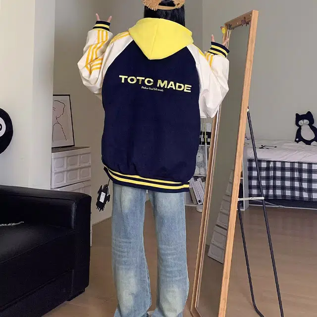 M17 STUDIO vibeins