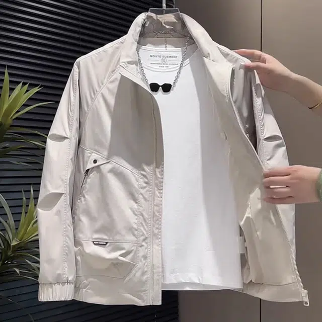 M17 STUDIO cargo