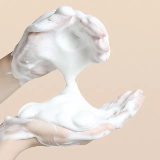 琪瑟 黄芪润透洁面乳 保湿清洁