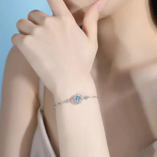 S925
