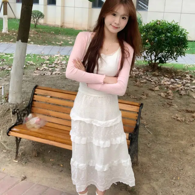 依钗 韩系纯色高腰蕾丝边温柔风显瘦蓬蓬蛋糕半身裙休闲长裙 女款