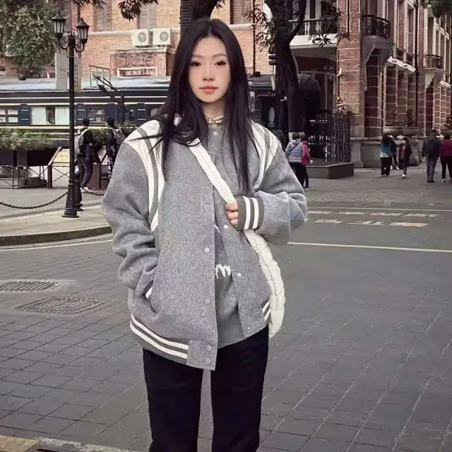 费尔岛上的猫  复古高街日系学院风撞色立领棒球领长袖秋冬百搭款棒球服 男女同款