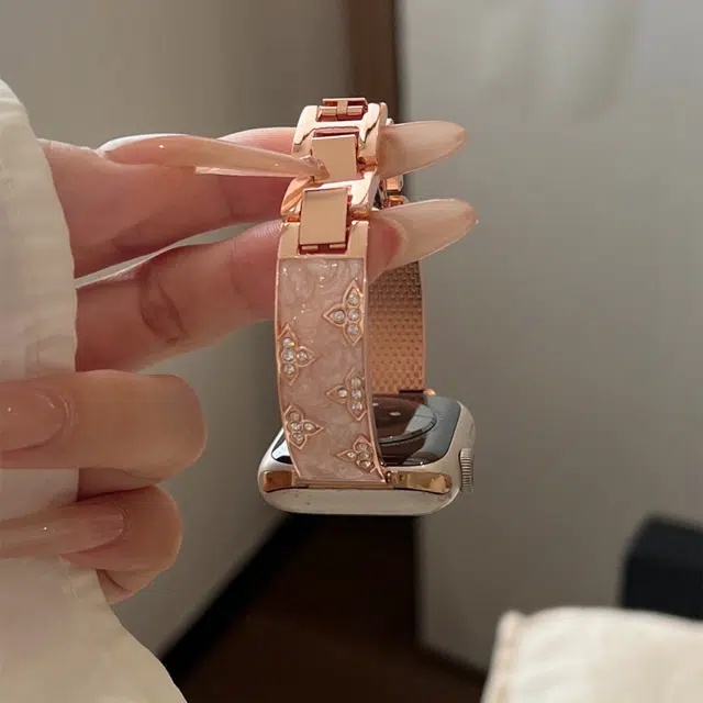 Dresself