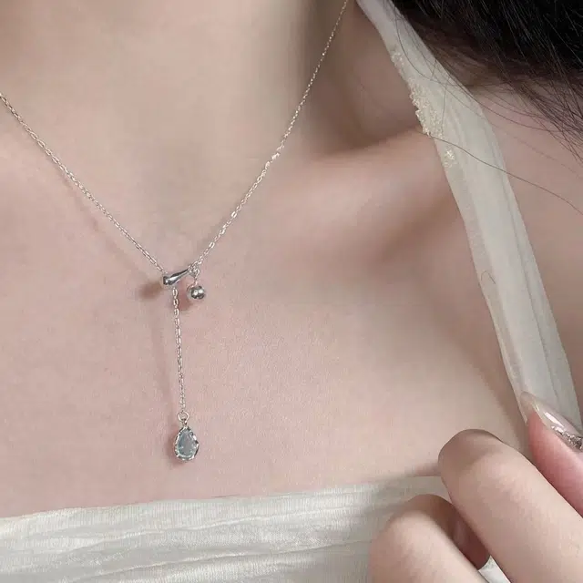 琢玉居 水滴流苏 新中式锁骨链 轻奢高级感 日常通勤百搭 琉璃 项链 女款