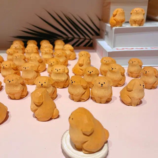 琢玉居 小金毛 狗狗 可爱萌趣动物 实木雕刻 柴木 摆件 男女同款情侣款