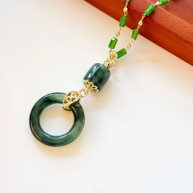 琢玉居 轻奢圆圈小众设计高级感锁骨链平安扣配饰#好运 琉璃 吊坠 女款