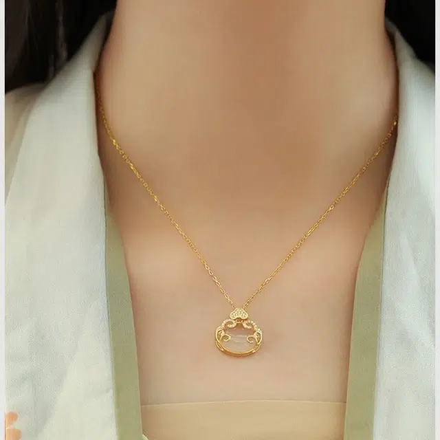 【岁岁平安】 琢玉居 如意长命锁 新中式国潮 锁骨链 日常百搭 好运配饰 琉璃 项链 女款