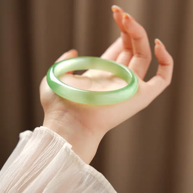 【收藏赠精致小元宝】 琢玉居 新中式古典白月光 学院风 微光薄荷 夏日显白 温婉高级感 好运 旗袍汉服配饰 琉璃 手镯 女款