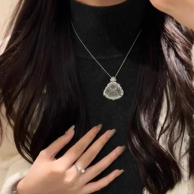 琢玉居 喜笑弥勒佛 新中式本命年大肚佛 温润平安#好运 琉璃 吊坠 女款