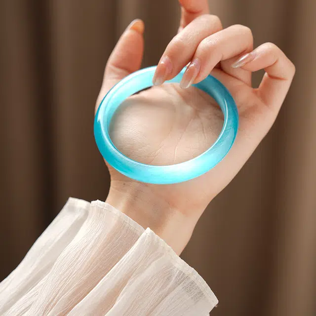 【收藏赠精致小元宝】 琢玉居 新中式古典白月光 学院风 冰沁海月 夏日显白 温婉高级感 好运 旗袍汉服配饰 琉璃 手镯 女款