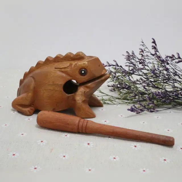 【可发声 听取蛙声一片】 琢玉居 青蛙木雕 手工雕刻 木鱼 创意发声玩具 柴木 摆件 男女同款情侣款
