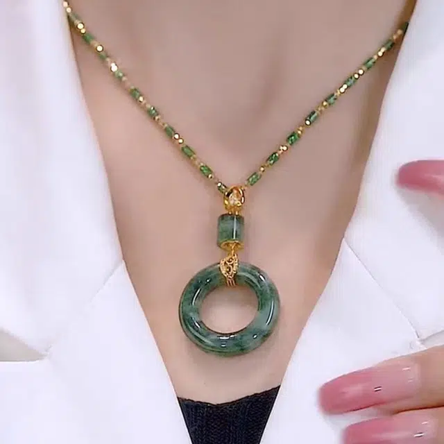 琢玉居 轻奢圆圈小众设计高级感锁骨链平安扣配饰#好运 琉璃 吊坠 女款