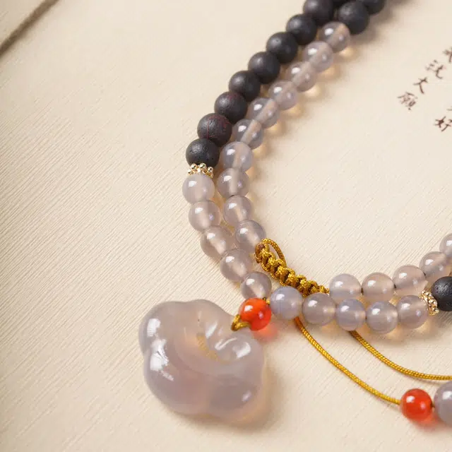 書卓 烟灰玛瑙如意 招财好运来双全念珠佛珠珠串新中式文玩 国潮民风优雅气质高级感设计多圈叠戴盘玩 降真香 手串 男女同款情侣款