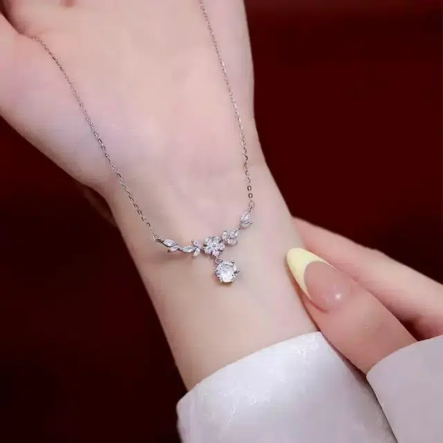 999