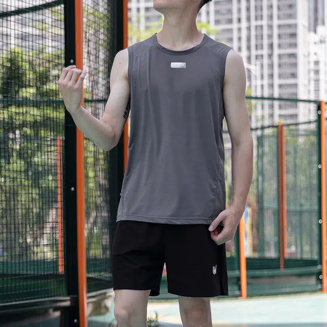 BOBBY ABLEY x UNIWOLF T