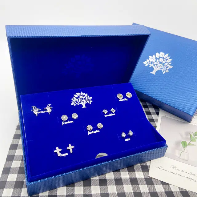 耳玺 美式复古高街嘻哈耳饰小清新氛围感花朵日常轻奢配饰 多色水晶 耳钉 男女同款情侣款