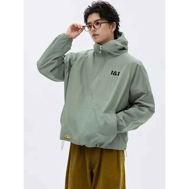 普鲁士多特蒙德 城市户外山系轻薄品牌队徽连帽机能风外套百搭时尚爬山透气凉感长袖 防紫外线防晒服 男女同款