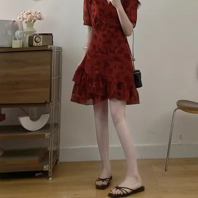 COMMA GIRL