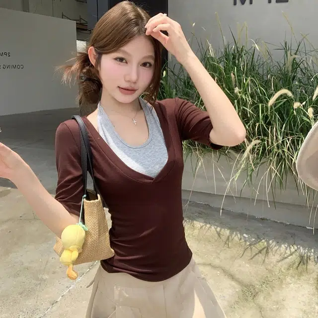 COMMA GIRL