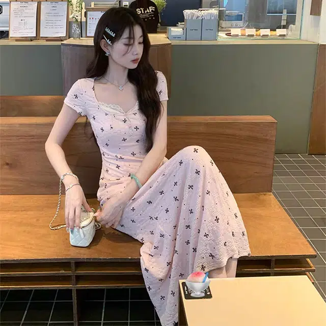 COMMA GIRL MM