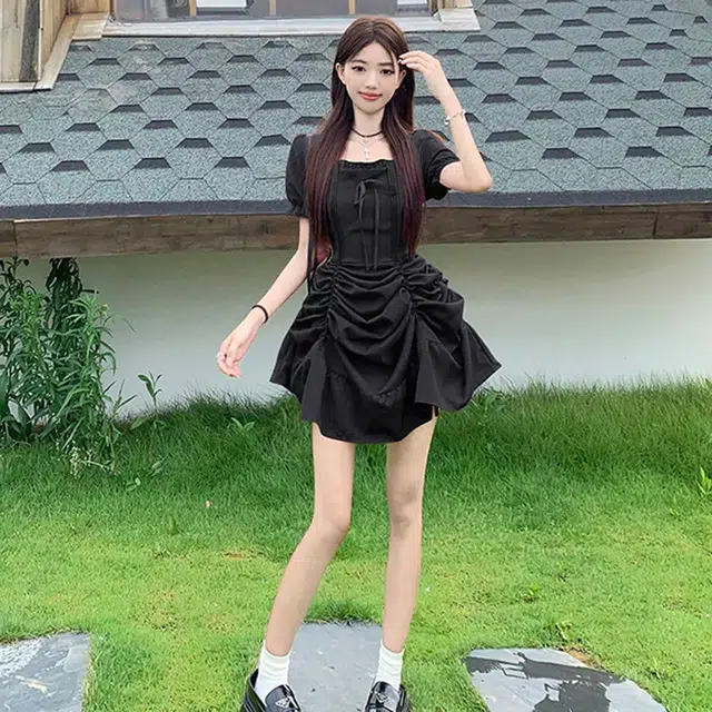 COMMA GIRL MM