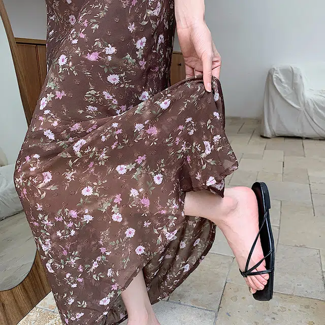 COMMA GIRL 77a