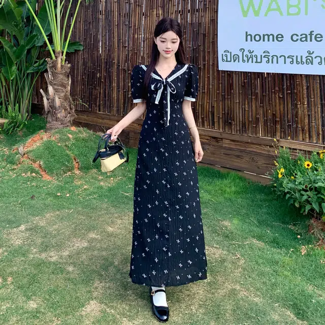COMMA GIRL MM