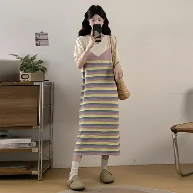 COMMA GIRL