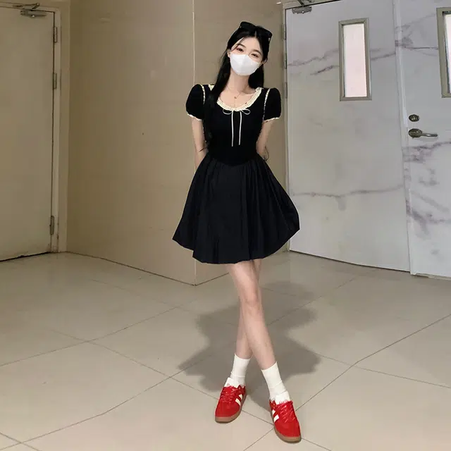 COMMA GIRL MM