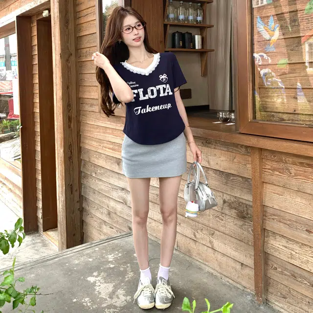 COMMA GIRL MM2025Vt T