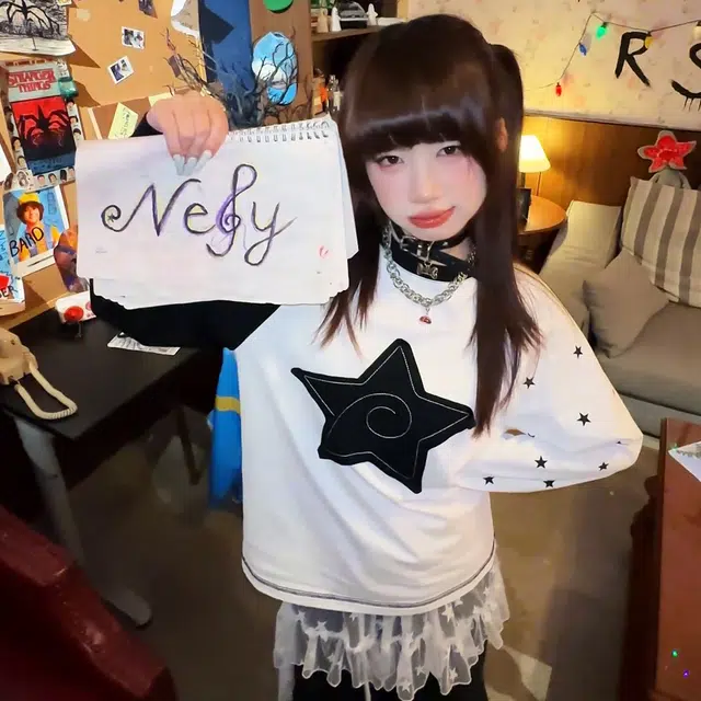 NELY y2k T