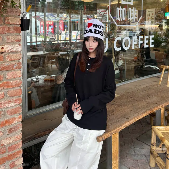 NELY T
