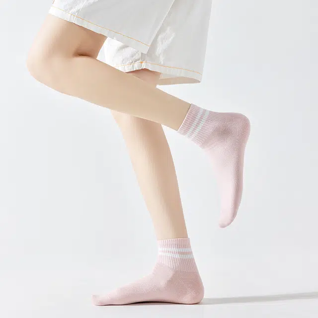 健将 吸汗透气抗菌防臭舒适中筒袜 女款 礼袋组合装