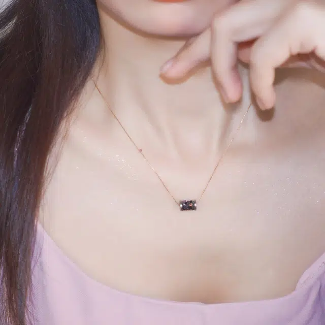 PINK U ins