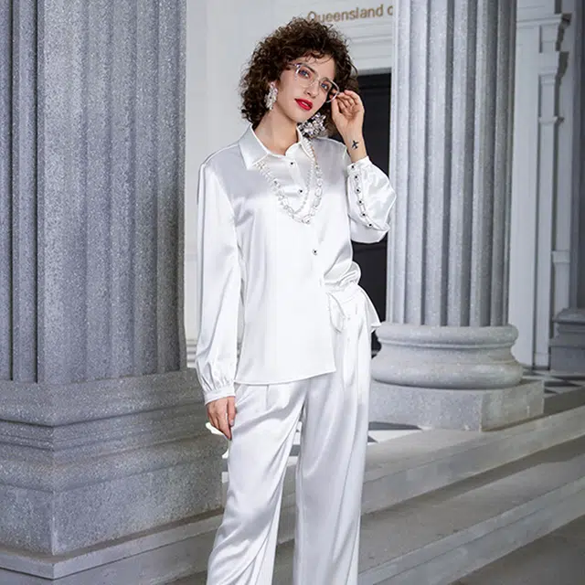 BESIONIA SS23