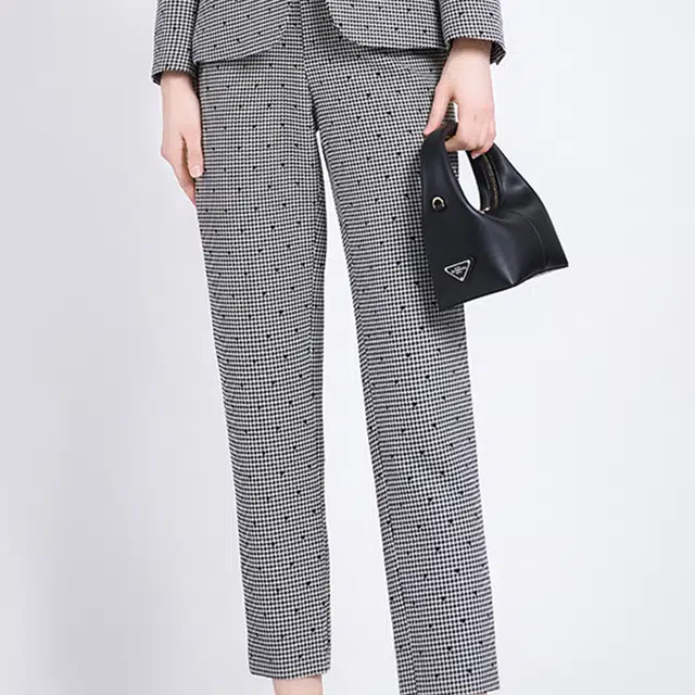 BESIONIA FW23