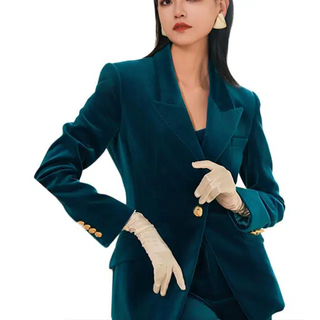 BESIONIA FW24