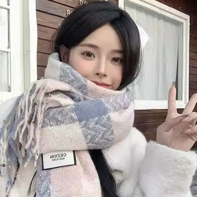 雅鹿 韩版温柔系蓝粉格纹保暖加厚显白流苏户外骑车防寒护颈甜美百搭 礼盒装 聚酯纤维 绒线围巾 男女同款情侣款