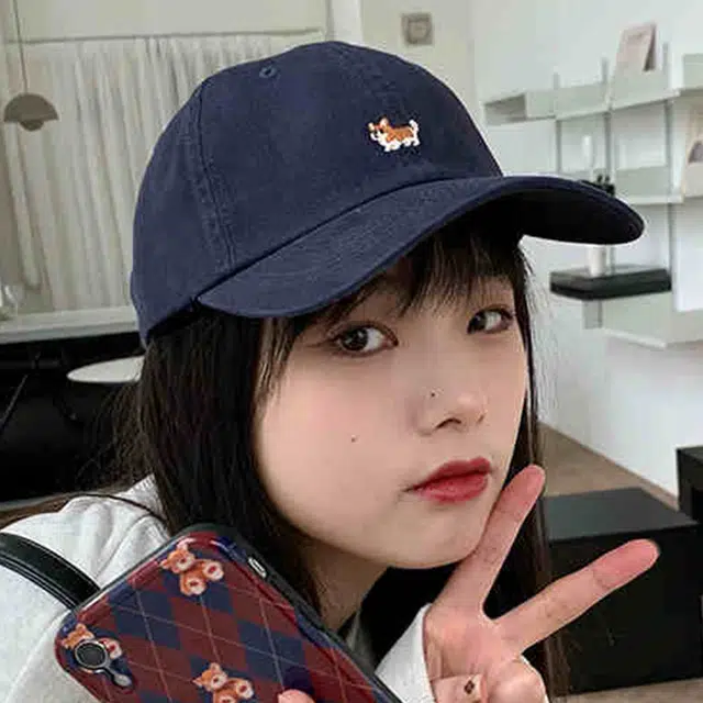 雅鹿 可爱卡通小狗刺绣简约软顶休闲百搭运动风大头围显脸小防晒遮阳 棉 鸭舌帽 男女同款情侣款