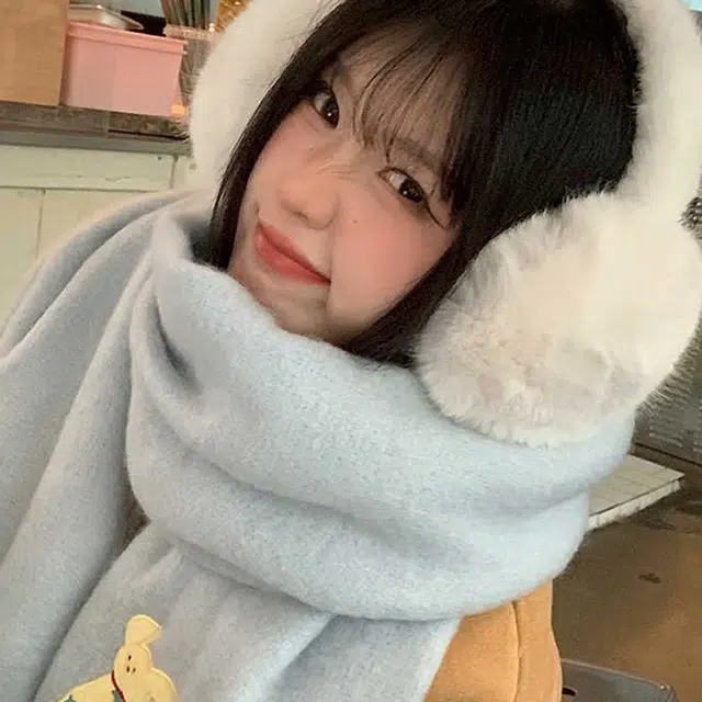 雅鹿 卡通可爱小狗保暖加厚显白流苏针织围脖秋冬季高级感复古百搭学生防寒护颈毛绒披肩 涤纶 绒线围巾 男女同款情侣款 礼盒装