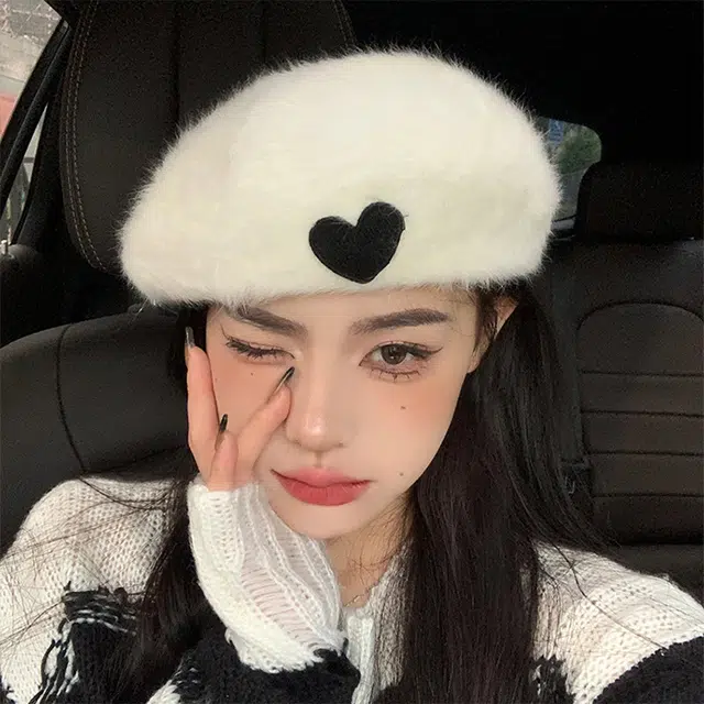 雅鹿 日系温柔少女爱心兔毛画家帽秋冬季韩版学生保暖百搭潮流前进帽 棉 贝雷帽 女款 礼盒装